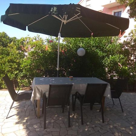Apartmani Andela I Mladen Debelic Rab Town Extérieur photo