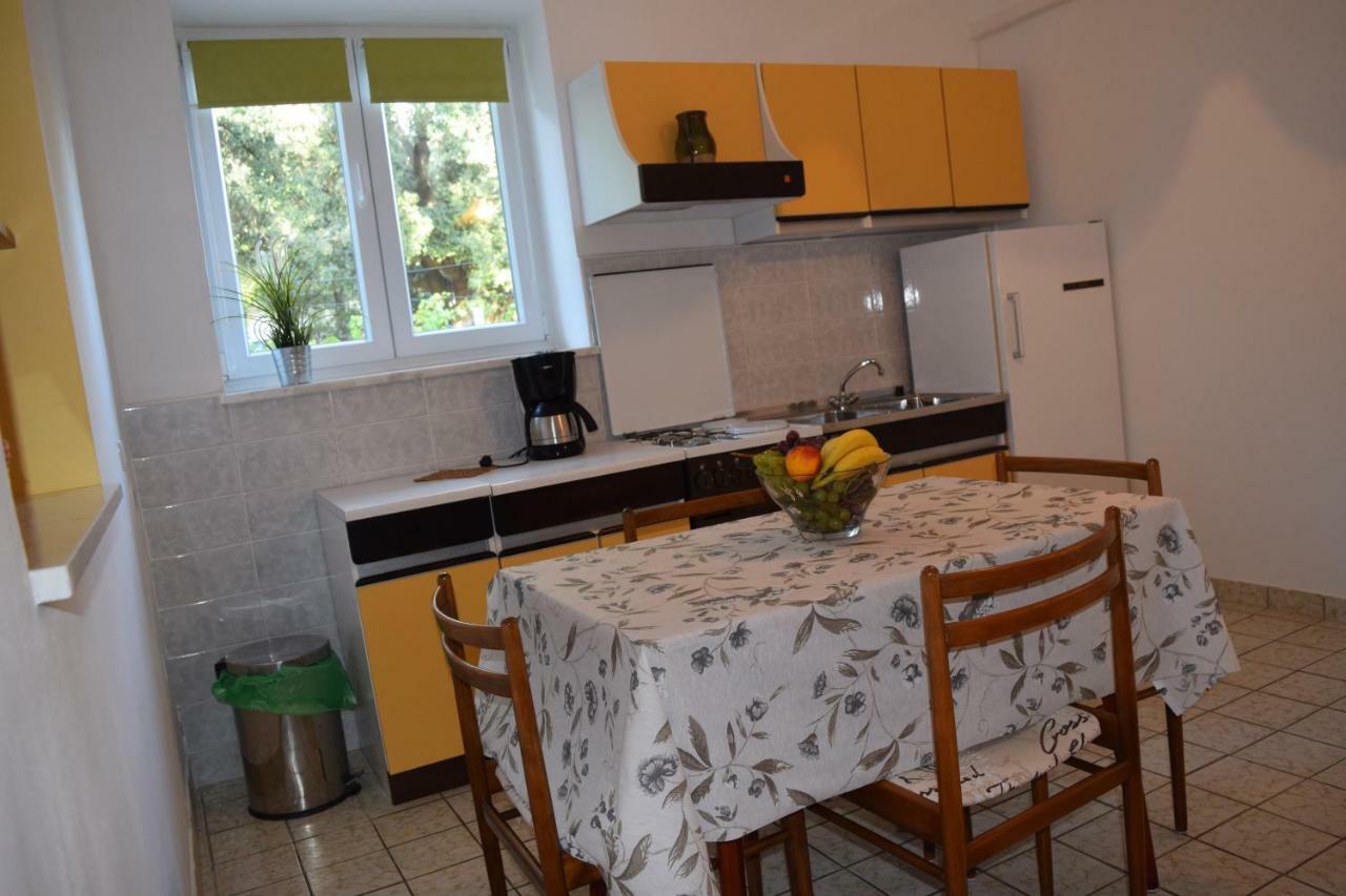 Apartmani Andela I Mladen Debelic Rab Town Extérieur photo