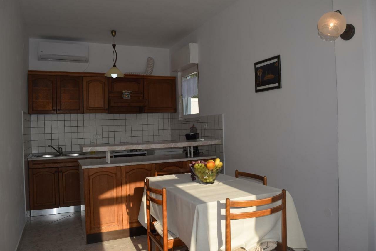 Apartmani Andela I Mladen Debelic Rab Town Extérieur photo